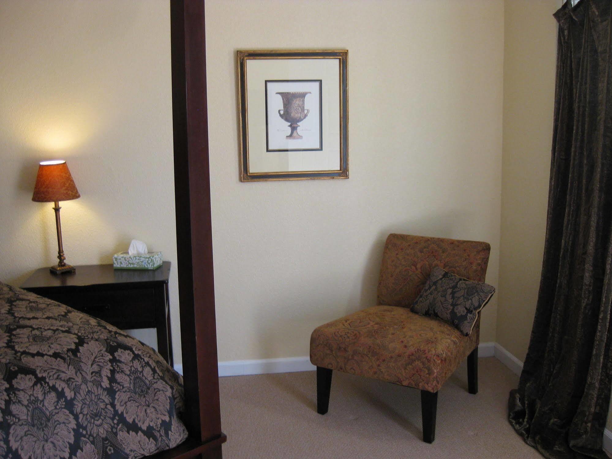Square Inn Wimberley Εξωτερικό φωτογραφία