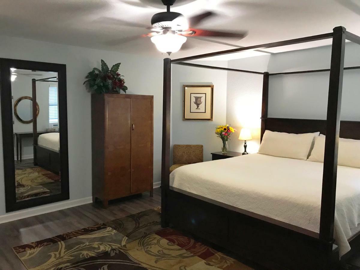 Square Inn Wimberley Εξωτερικό φωτογραφία
