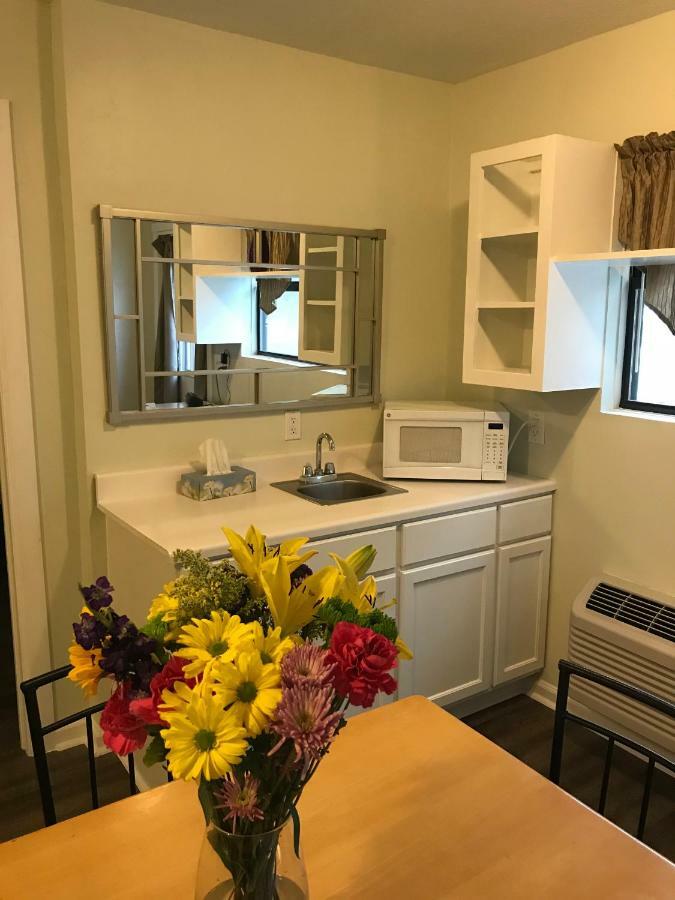 Square Inn Wimberley Εξωτερικό φωτογραφία