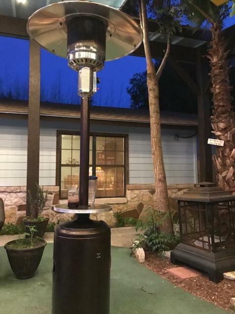 Square Inn Wimberley Εξωτερικό φωτογραφία