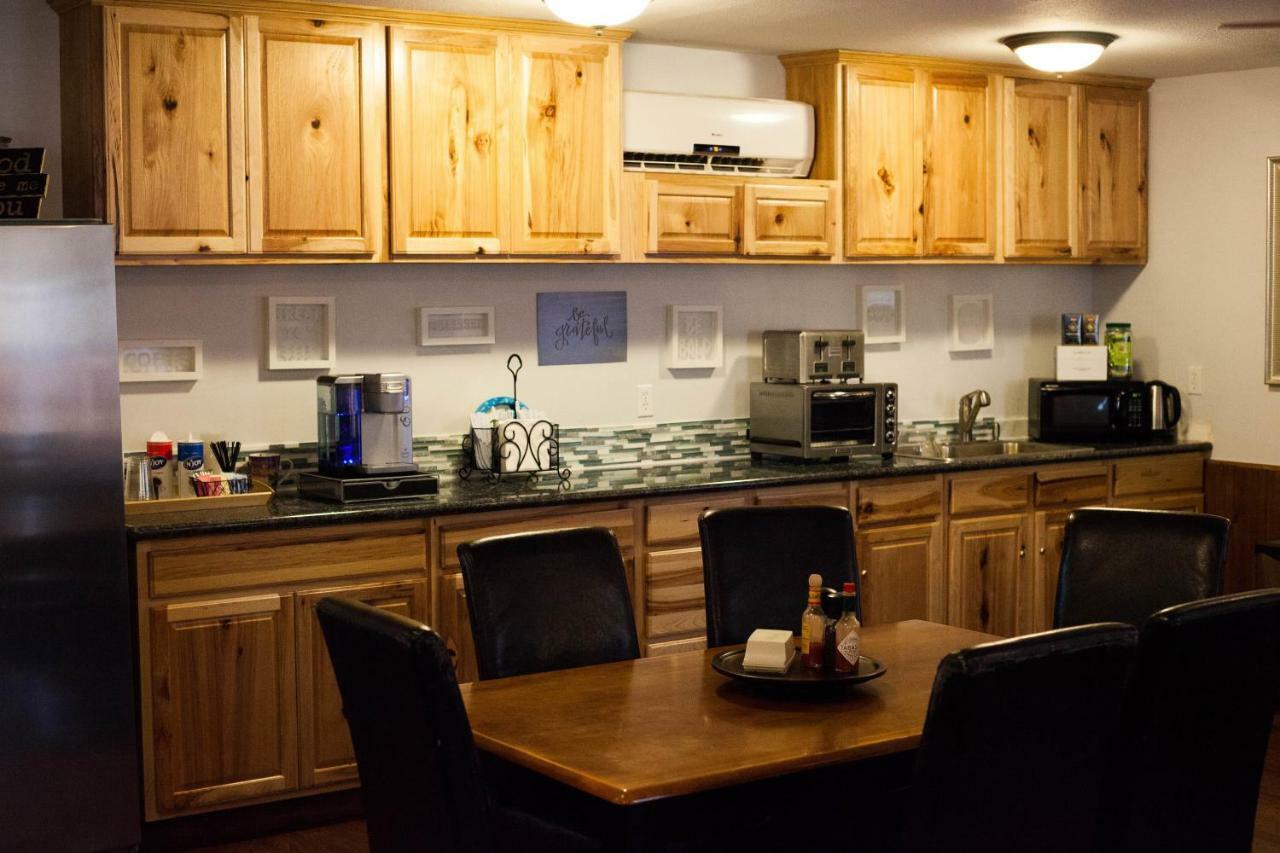 Square Inn Wimberley Εξωτερικό φωτογραφία