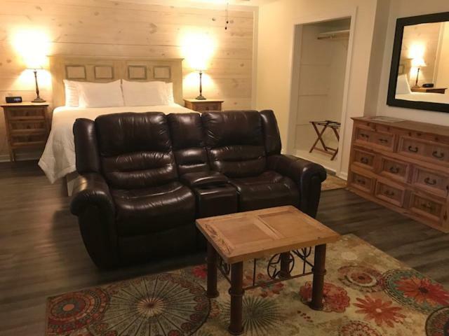 Square Inn Wimberley Εξωτερικό φωτογραφία